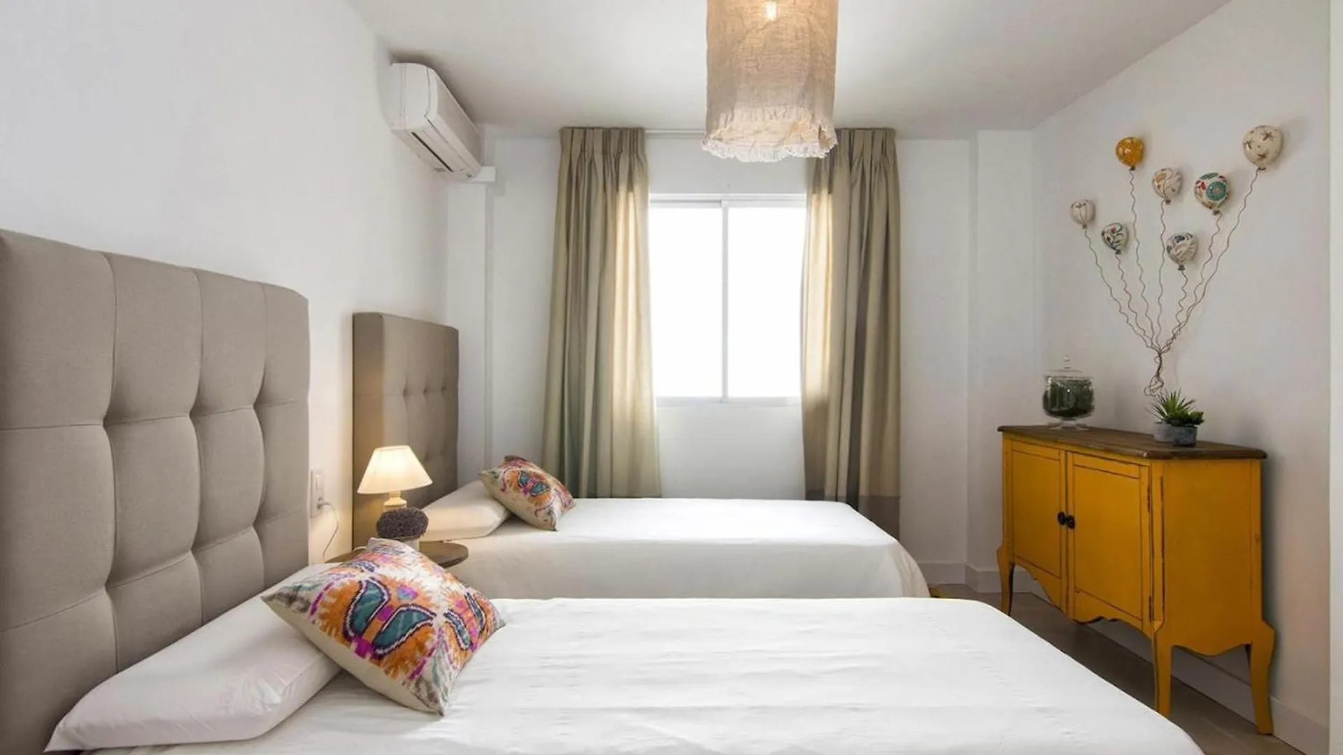 Glow And Elegant Apartment In Granada Center Free Parking