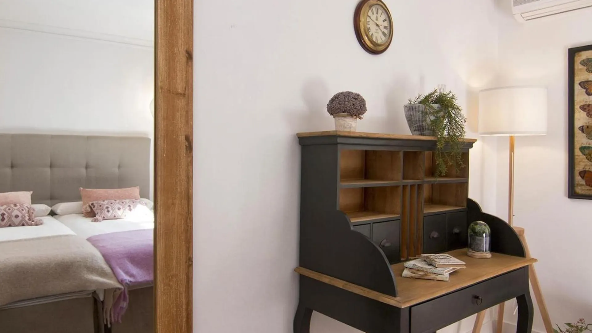 Glow And Elegant Apartment In Granada Center Free Parking