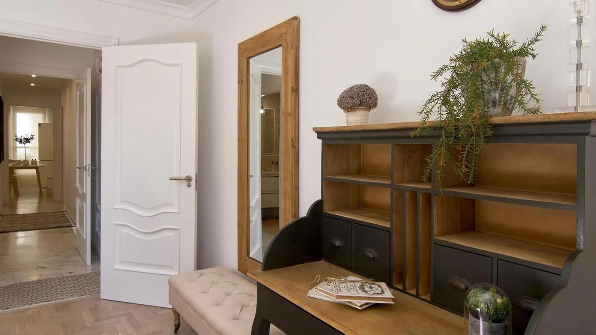 Glow And Elegant Apartment In Granada Center Free Parking 0*,